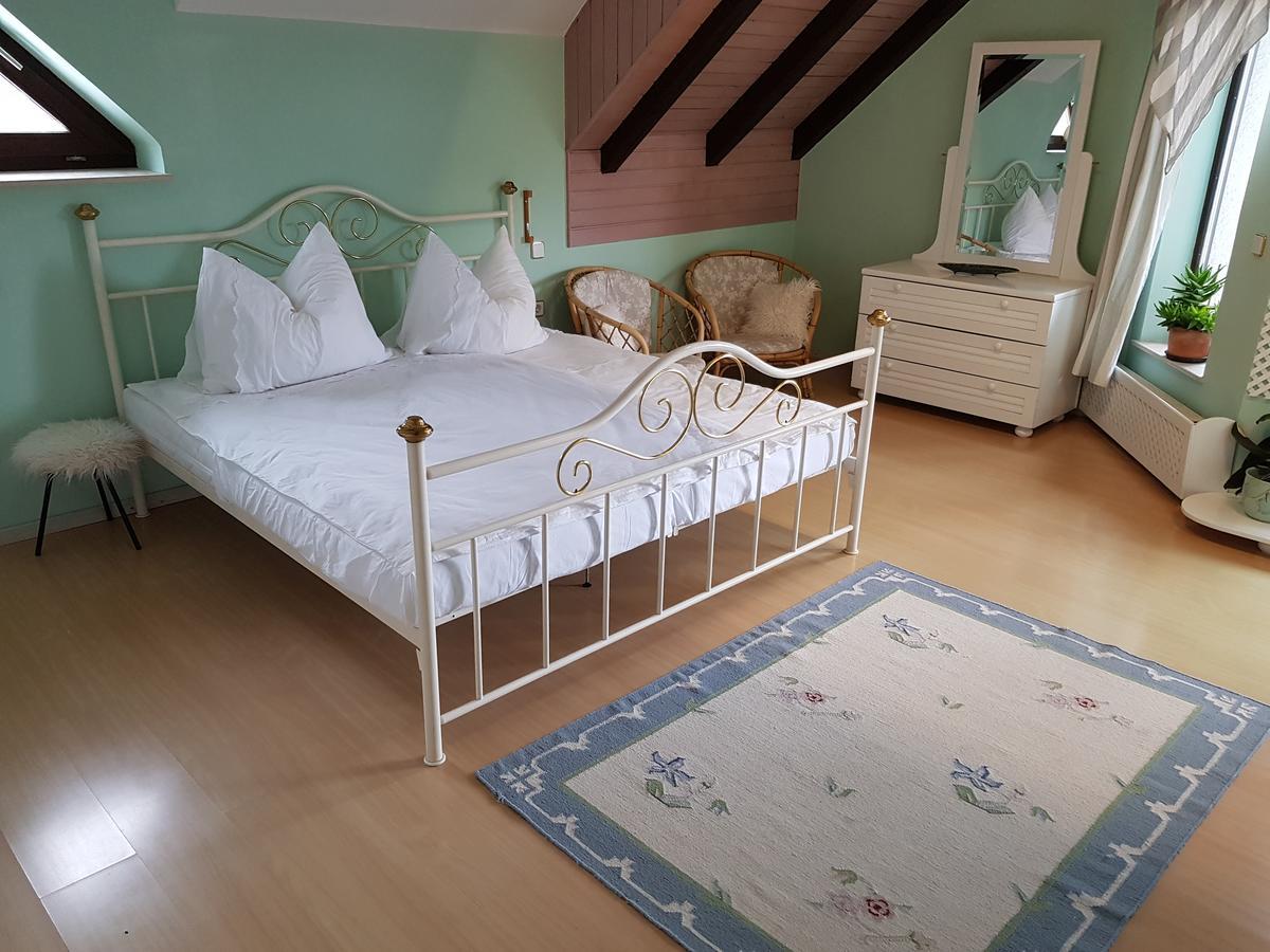 Golnik Pr'Simi Bed & Breakfast エクステリア 写真