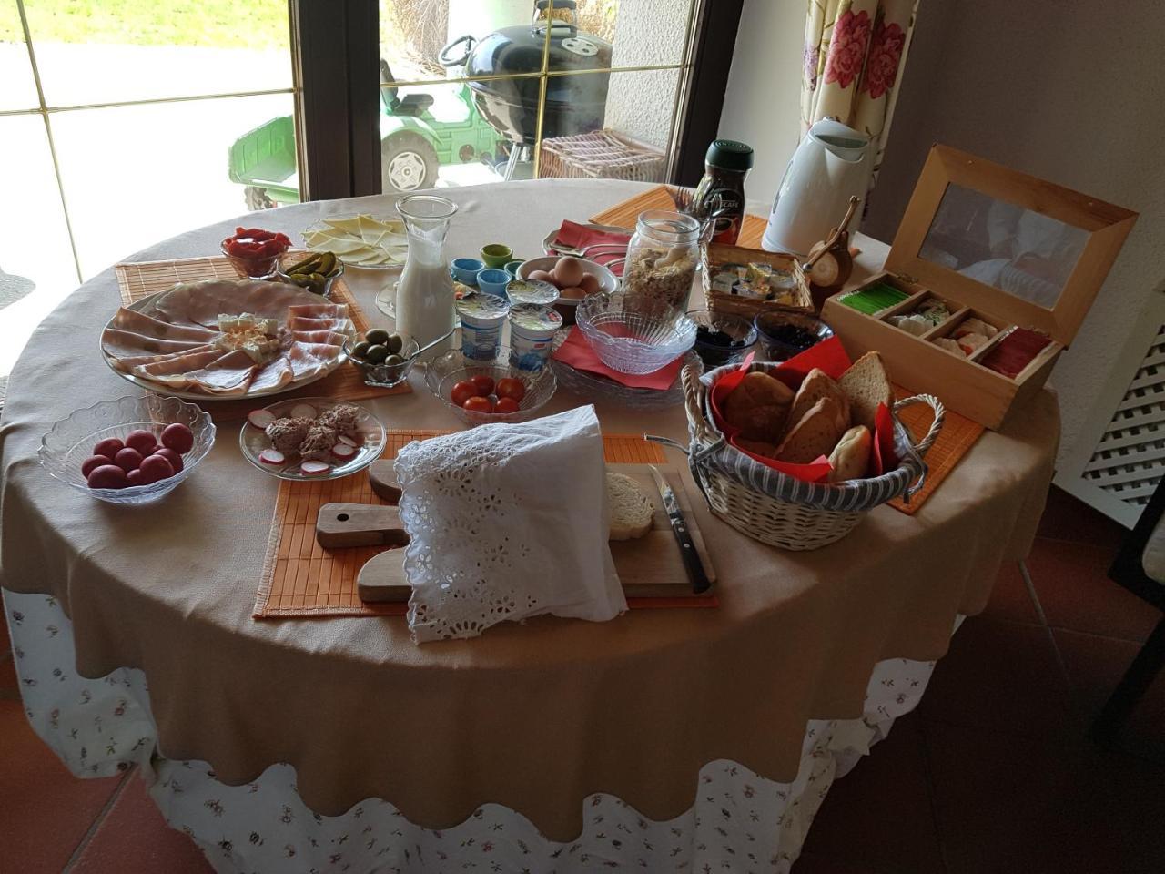 Golnik Pr'Simi Bed & Breakfast エクステリア 写真