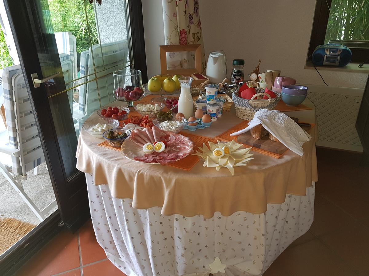 Golnik Pr'Simi Bed & Breakfast エクステリア 写真