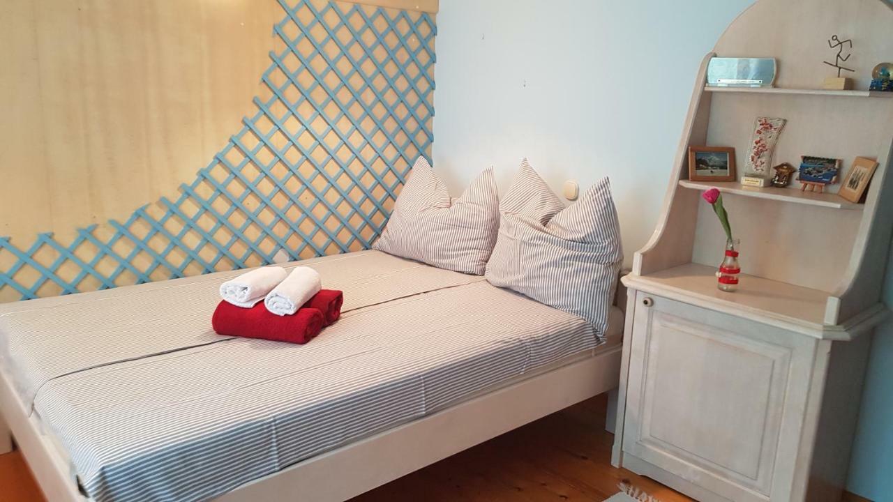 Golnik Pr'Simi Bed & Breakfast エクステリア 写真